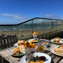 A cracking lunch in the club